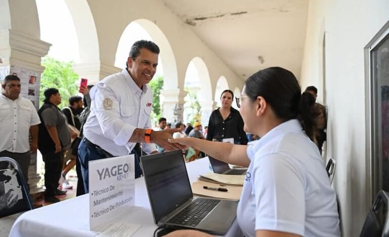 Abren jornada de empleo con cientos de vacantes en Victoria