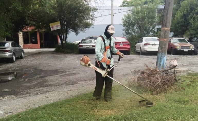 Cuadrillas de Servicios Públicos realizaron labores de limpieza