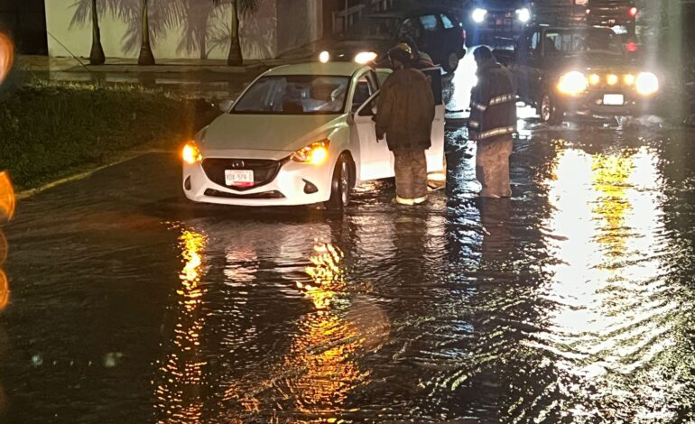 Reporta PC saldo blanco por lluvias en Victoria