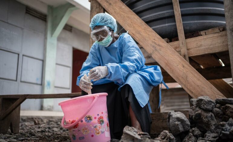 OMS y RD del Congo trabajan para lograr una vacuna contra la cepa del actual brote de ébola