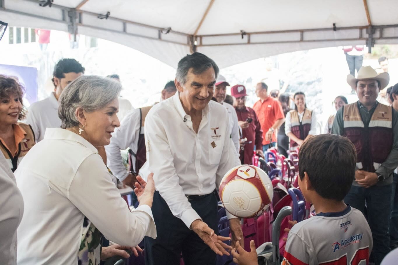 “Transformando Familias”,