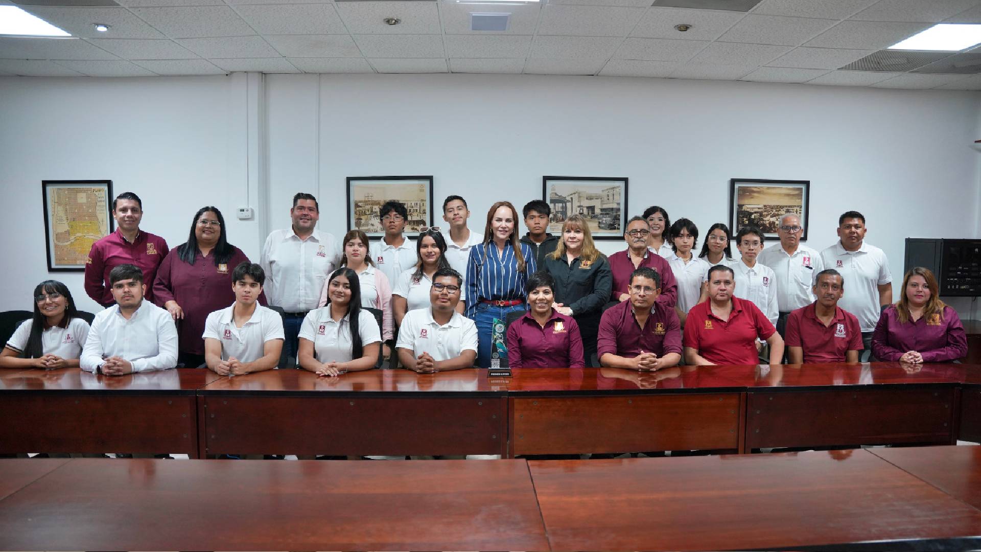 Carmen Lilia Canturosas reconoces a campeones de interpreparatorias 2026 y reafirma compromiso con la educación