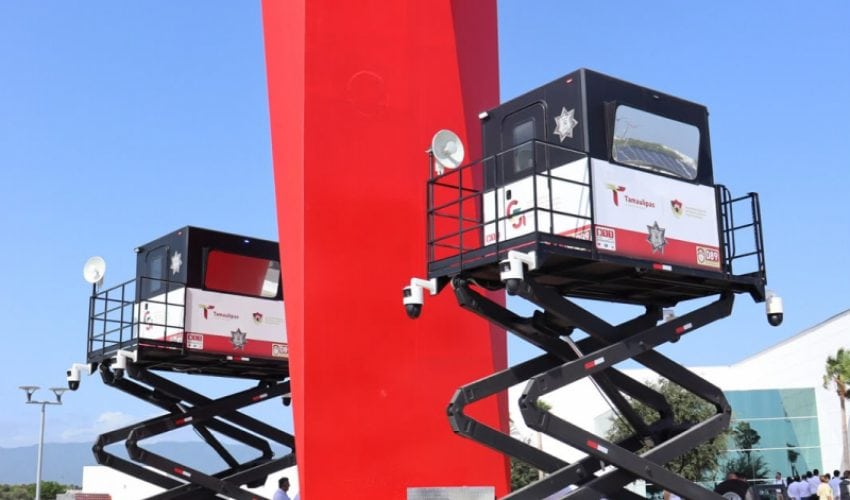 Fortalece Américo Villarreal a la Guardia Estatal con 17 patrullas y dos torres móviles de videovigilancia