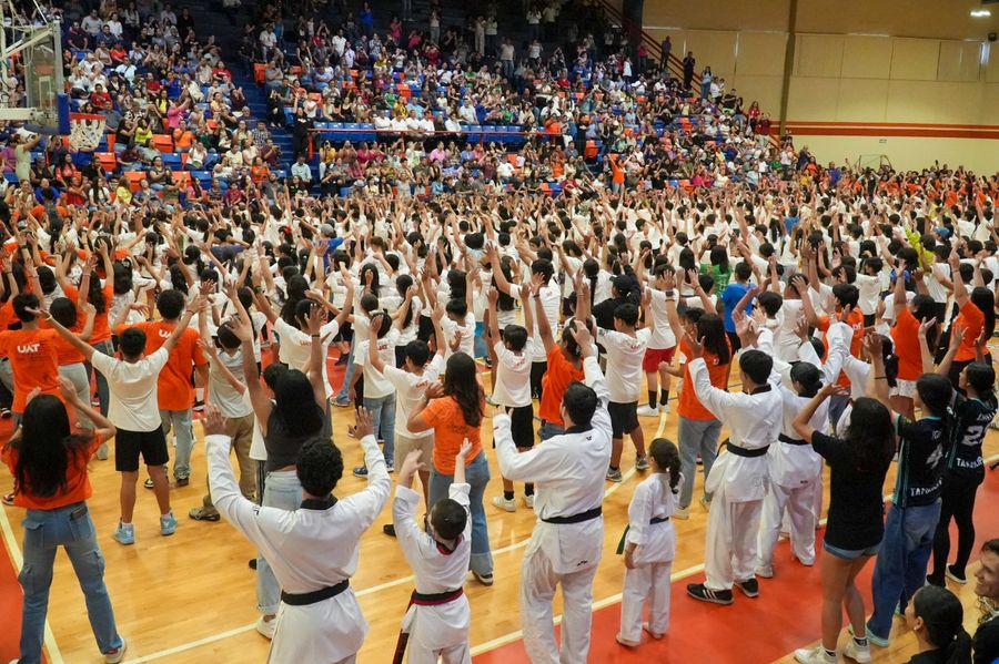 Clausura el rector Dámaso Anaya exitoso campamento infantil de la UAT