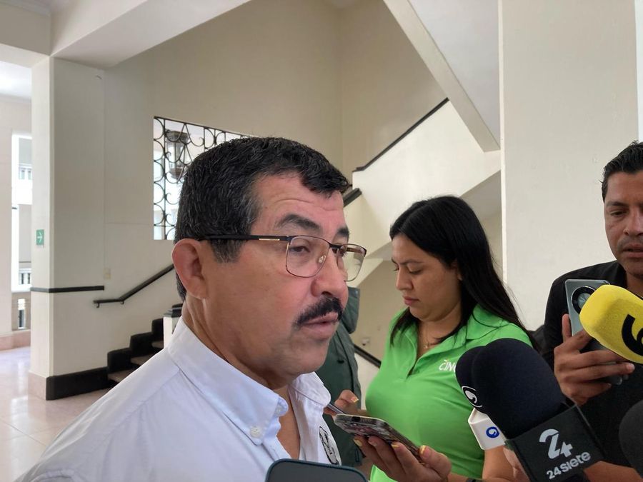 Estoy enfocado cien por ciento al crecimiento y avances de la UAT: Dámaso Anaya