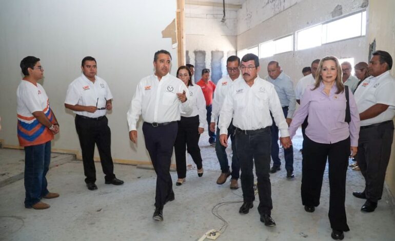 Contará la UAT con más y mejores edificios e infraestructura en Nuevo Laredo. El rector supervisó obras en la frontera