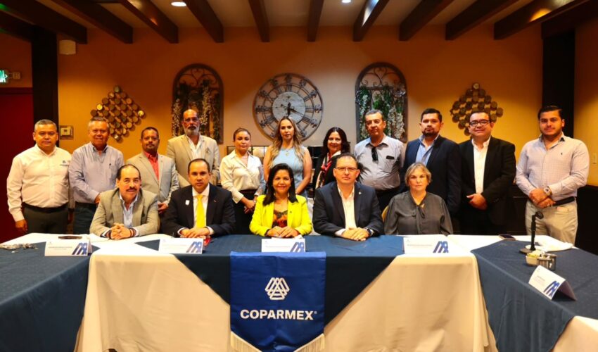 Acerca Secretaría de Finanzas servicios y beneficios a empresarios matamorenses