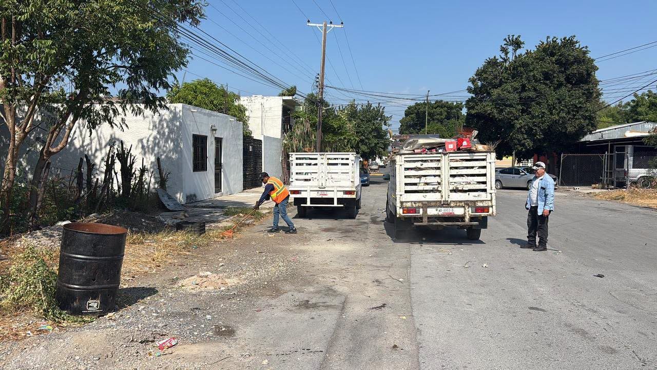 Servicios Públicos realiza limpieza en punto de recolección
