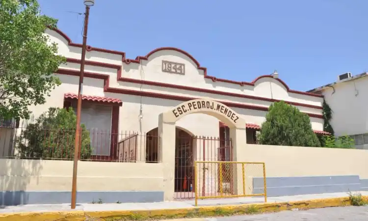 Más de un millón de estudiantes regresarán a las aulas este lunes