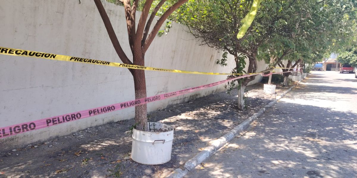 Detectan peligro de colapso en barda del Panteón del Cero Morelos