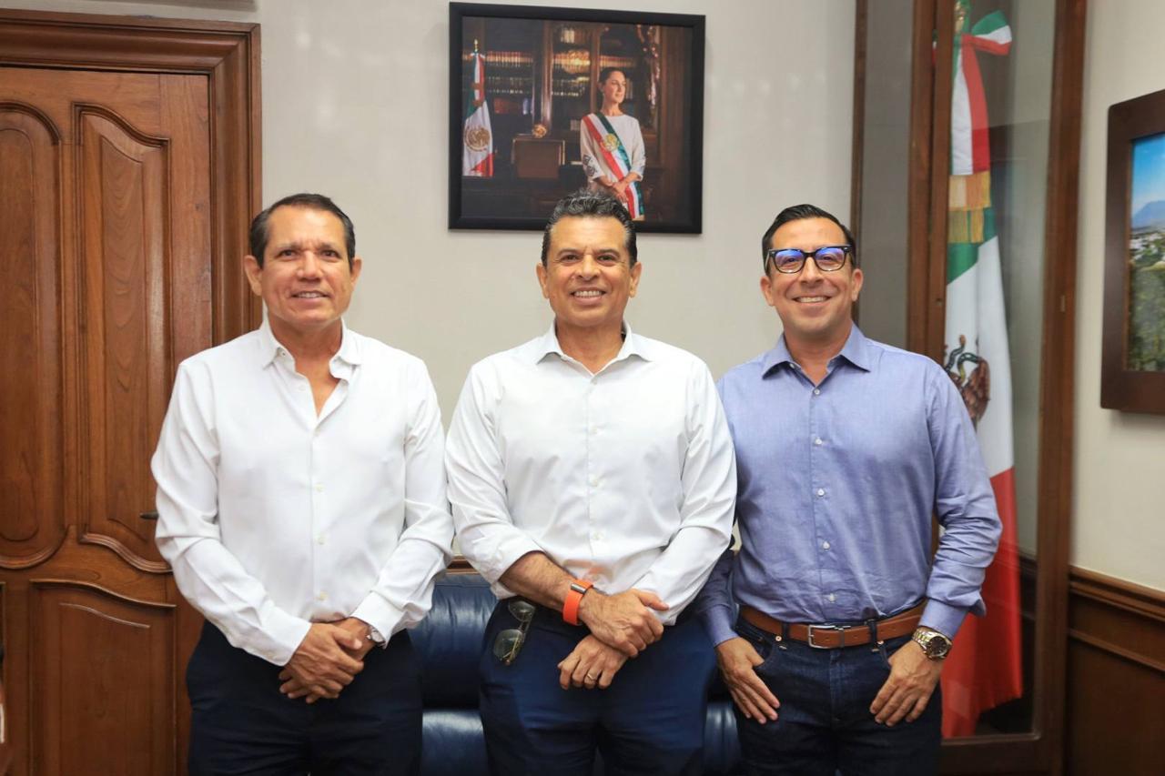 El alcalde Lalo Gattás acuerda con la CANACO impulsar la inversión y economía local.
