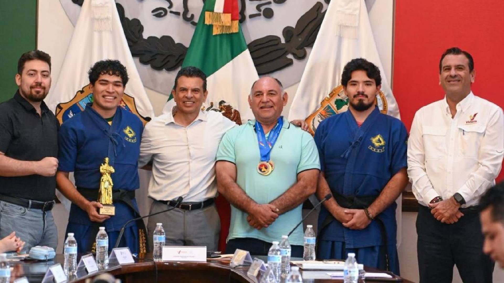 Lalo Gattás impulsa creación del Consejo Victorense de la Juventud