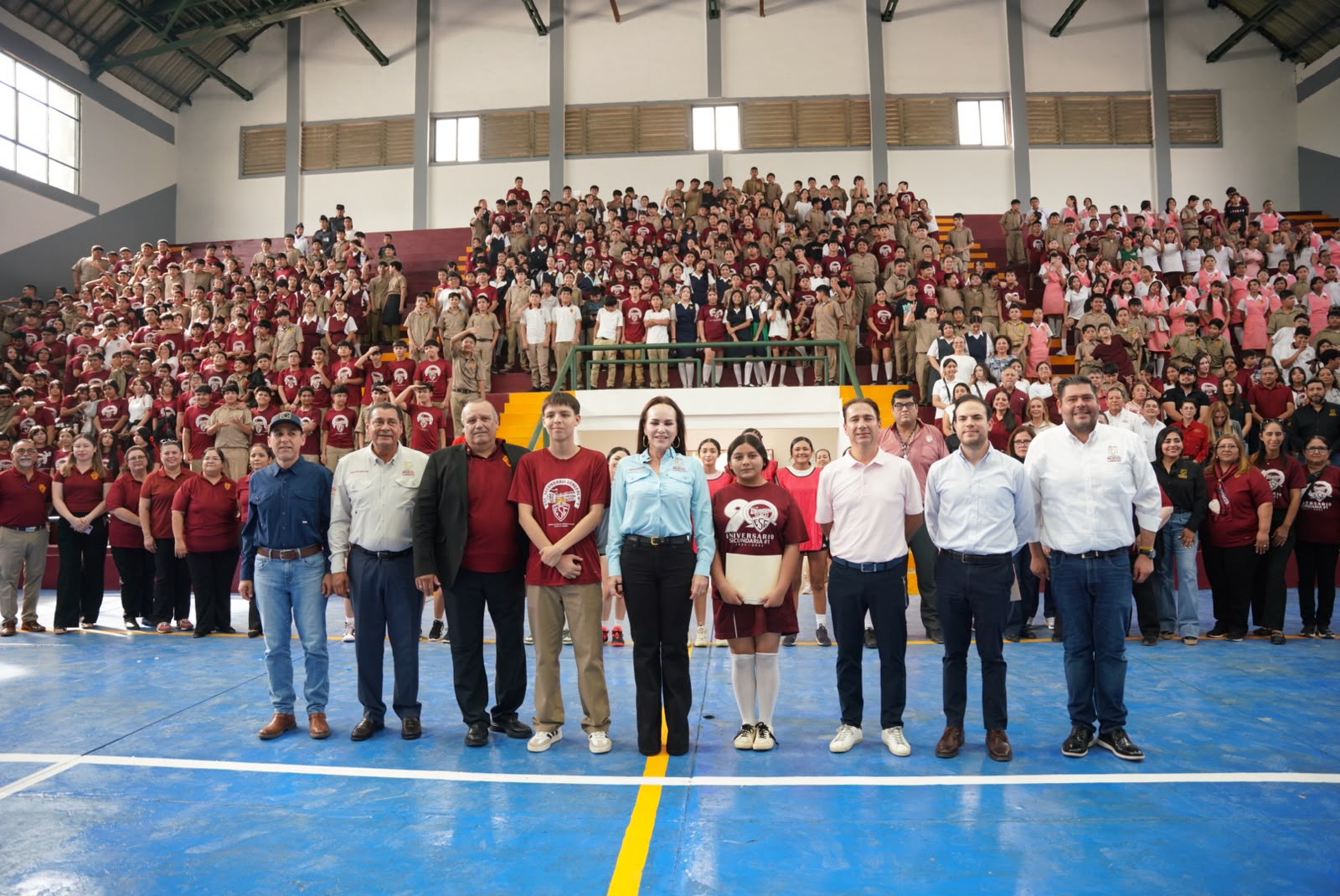 CARMEN LILIA RESCATA HISTÓRICO GIMNASIO DE BÁSQUETBOL EN NUEVO LAREDO