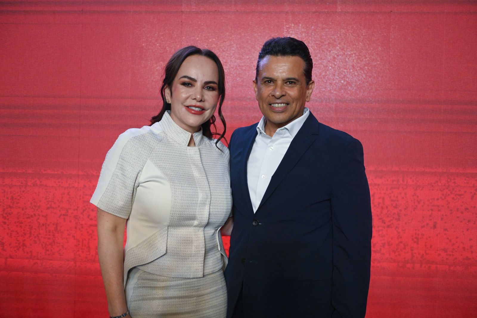 Asiste Lalo Gattás a Segundo Informe de Carmen Lilia Canturosas.