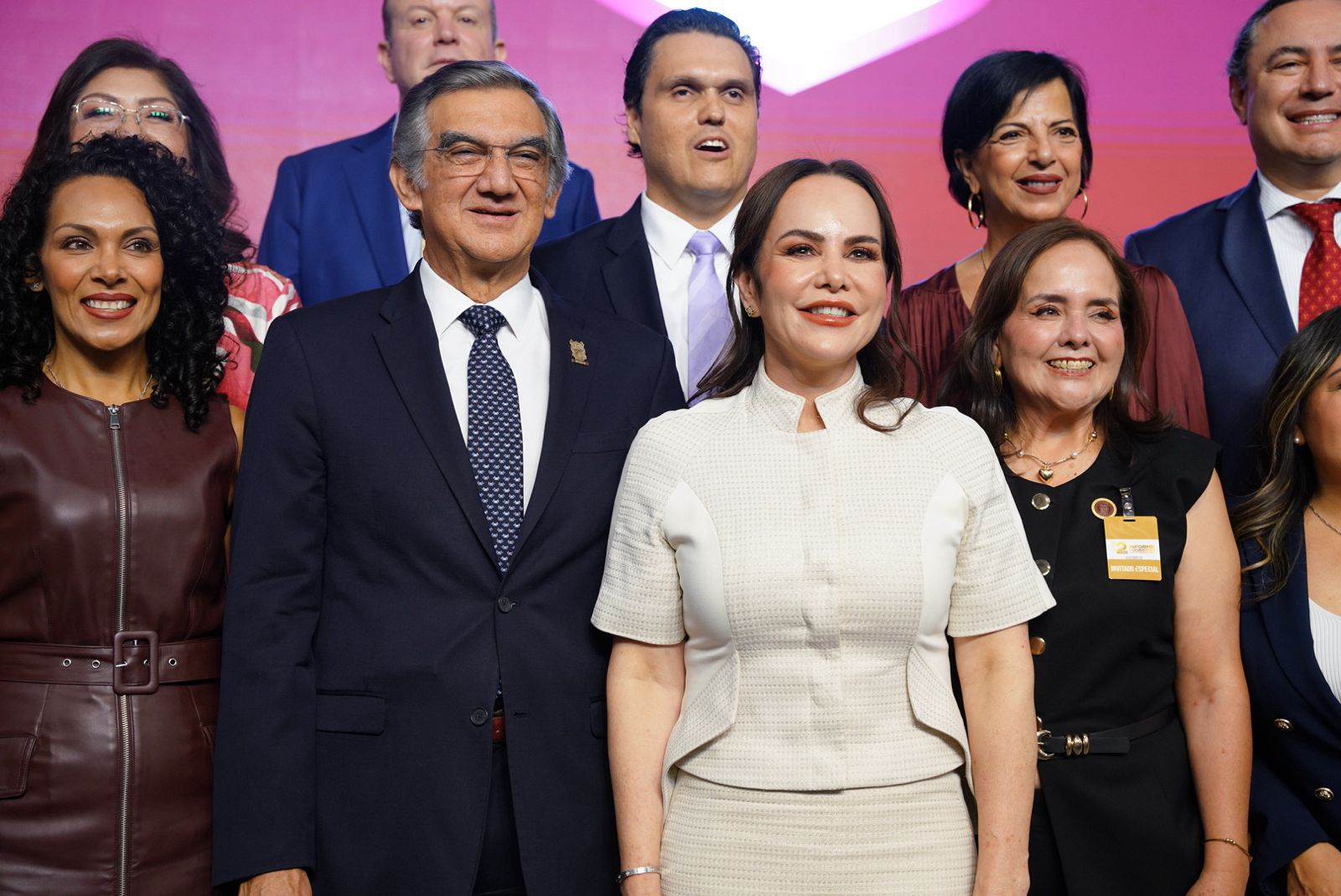 ANTE EL GOBERNADOR Y UNA AMPLIA REPRESENTACIÓN ESTATAL, CARMEN LILIA AFIRMA: NUEVO LAREDO CAMBIÓ