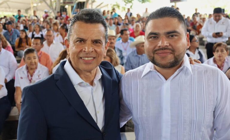 Fortalece Lalo Gattás unidad institucional con alcalde de Jaumave.